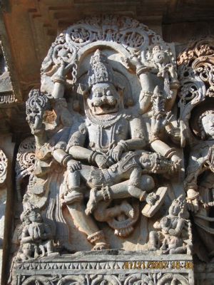  Narasimha's Triumph: An Epic Tale Sculpted in Stone!