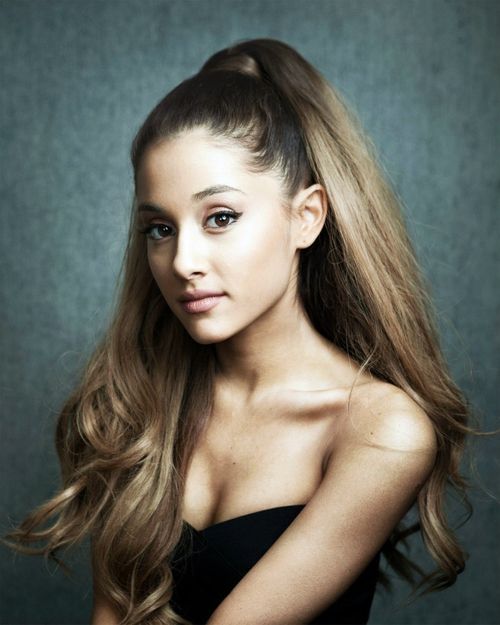 ar ar ar ariana grande,Early Life and Background