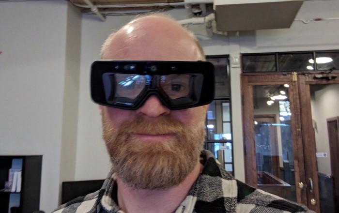 ar headset,AR Headset: A Comprehensive Guide for the Tech-Savvy User