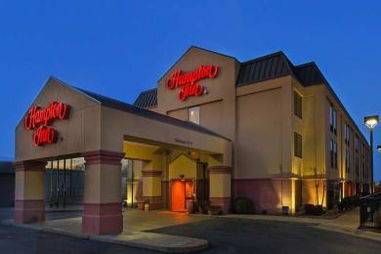 hampton inn jonesboro jonesboro ar,Location and Accessibility